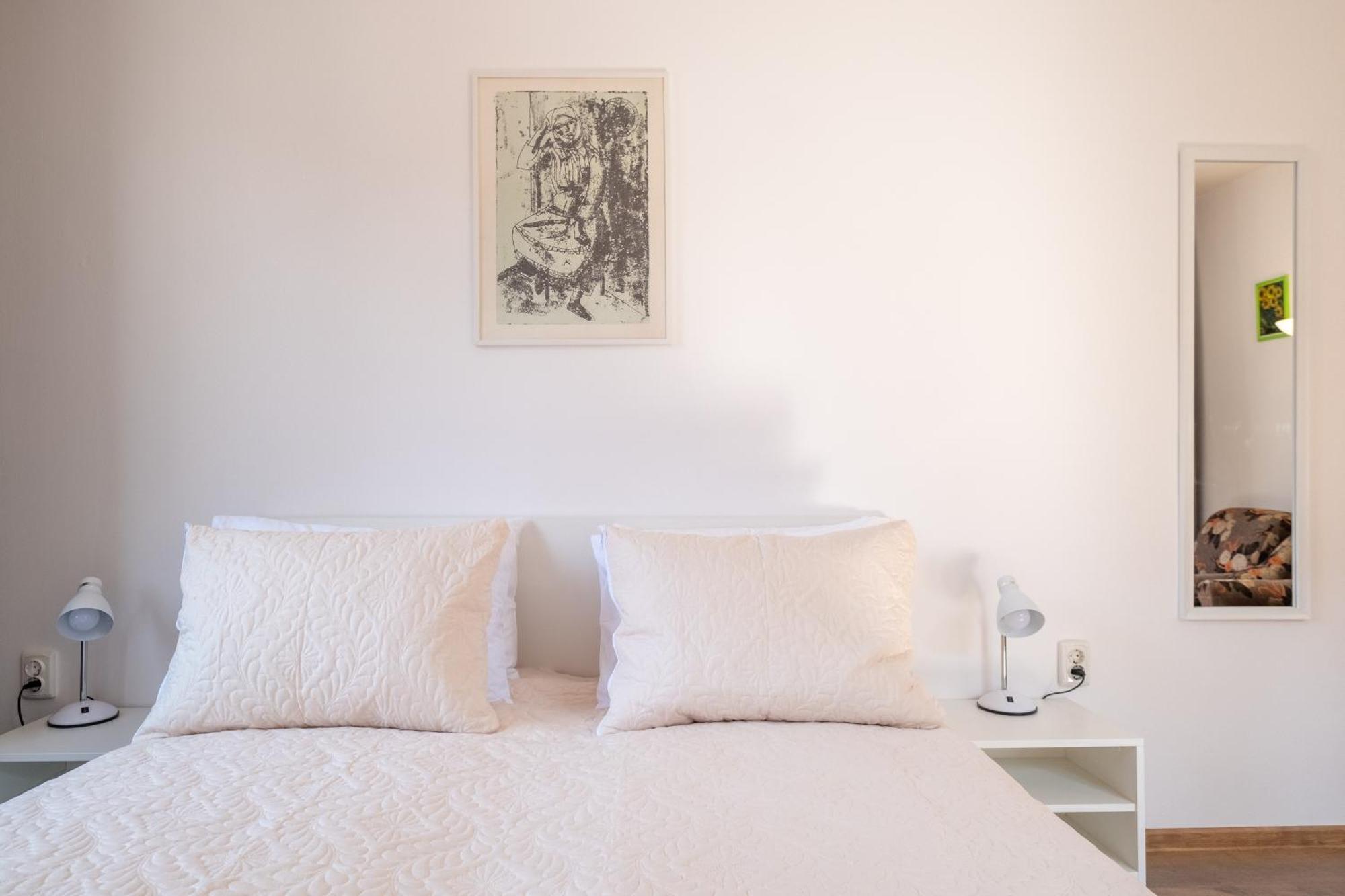 Peaceful Downtown Location - 2 Bedroom Sofia